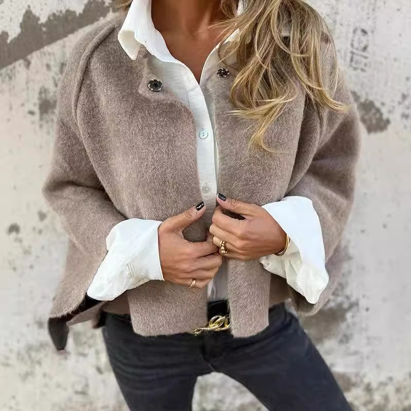 Elise™ | Stylish Short Coat with Flare Sleeves