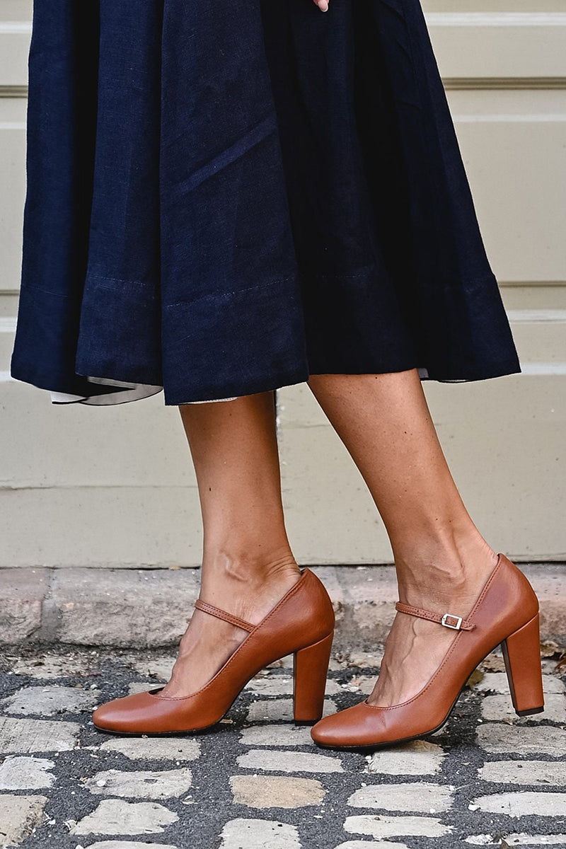 Bravina | Everyday Sandals with a Subtle Heel