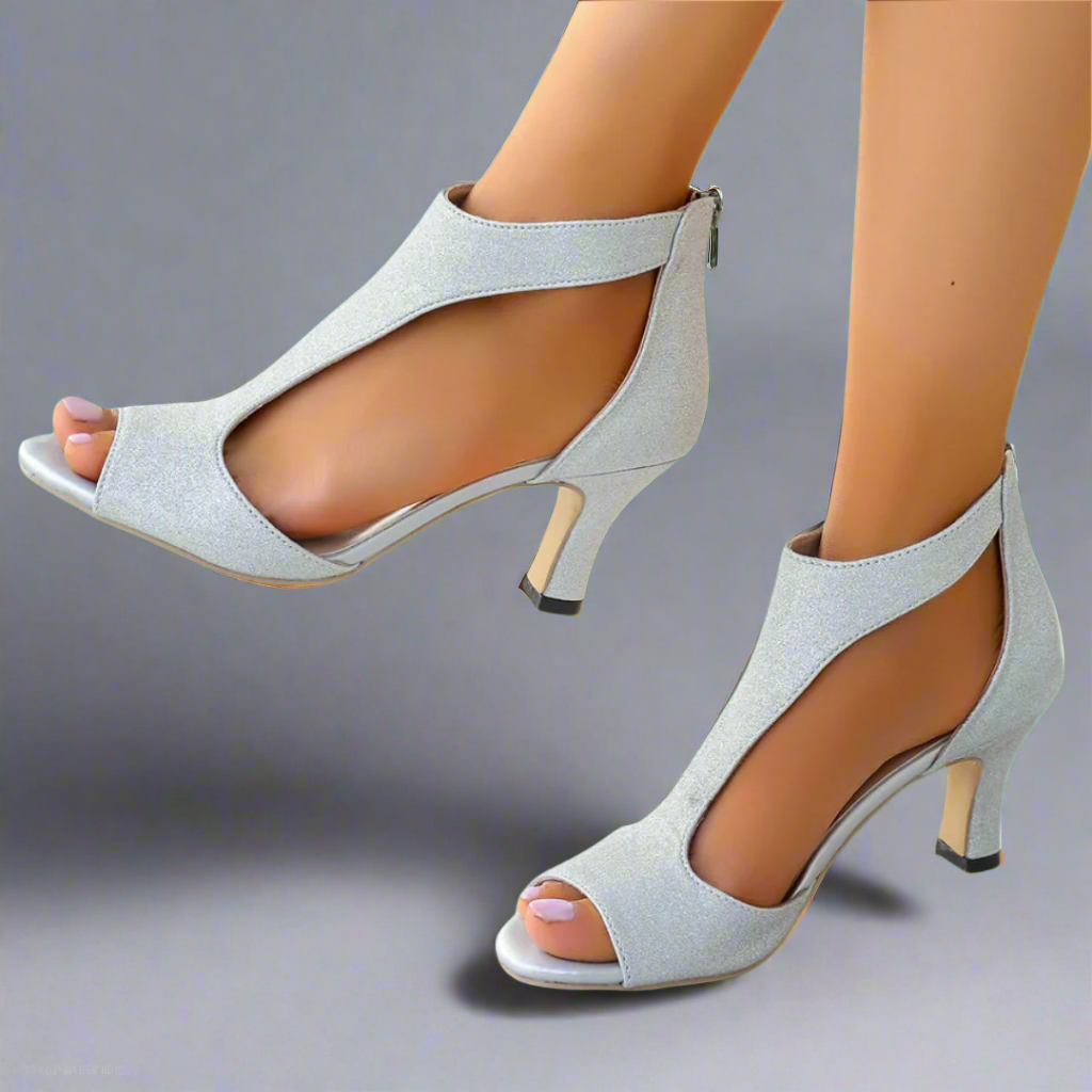 Heidrun | Stylish and Cozy Heeled Sandals
