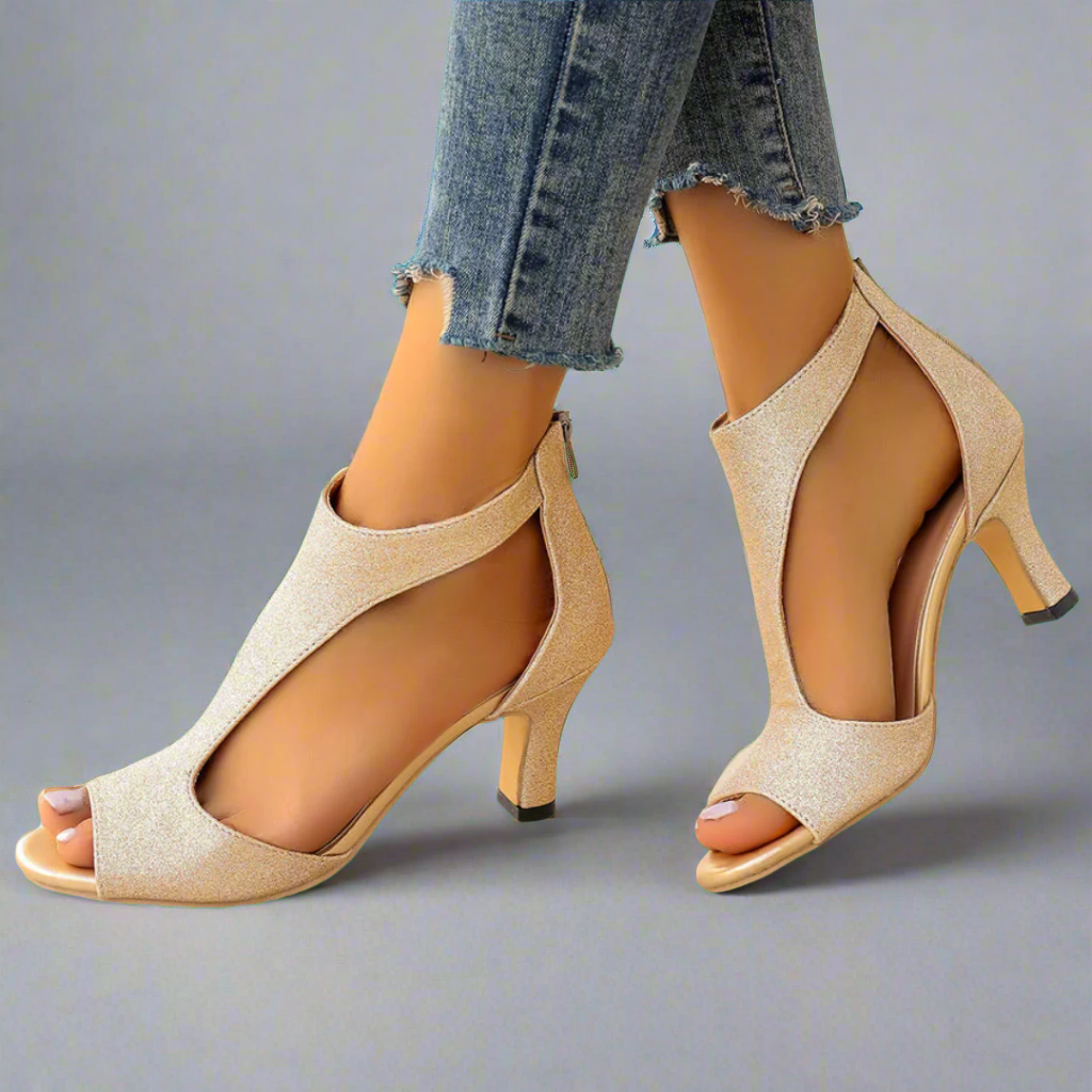 Heidrun | Stylish and Cozy Heeled Sandals