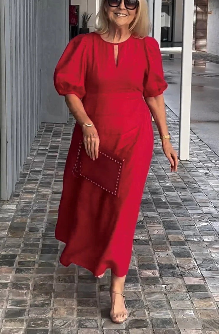 Chic Midi Dress with Elegant Essence