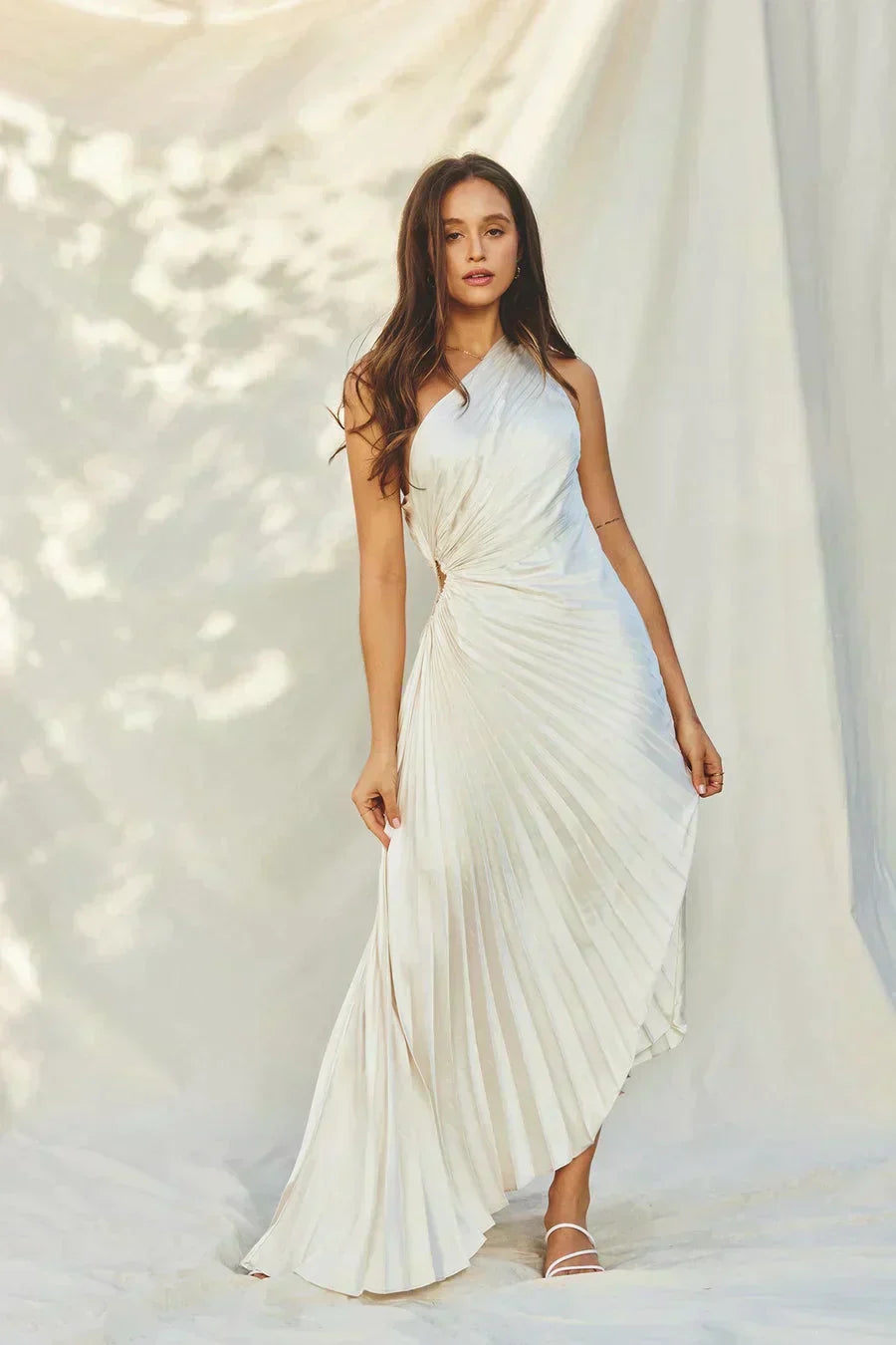 Ivana - Pleated Inspiration