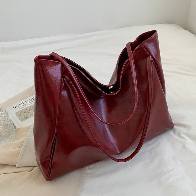 Amara - Vintage-Inspired Leather Handbag