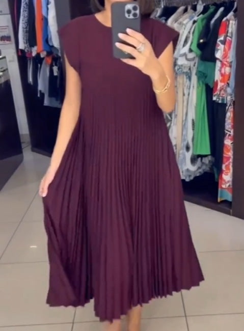 Elara™ - Flowing Pleated Maxi Dress
