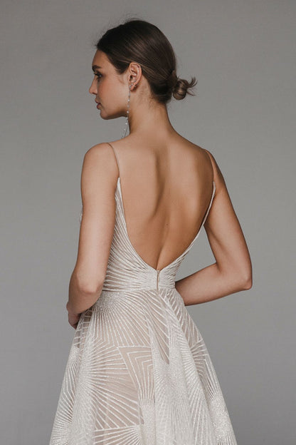 Janna - Timeless Sophistication