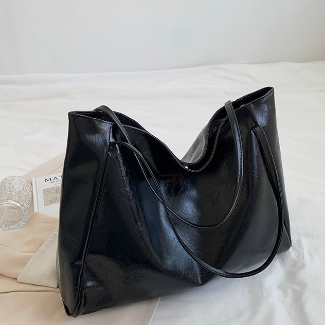 Amara - Vintage-Inspired Leather Handbag