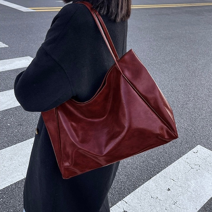 Amara - Vintage-Inspired Leather Handbag