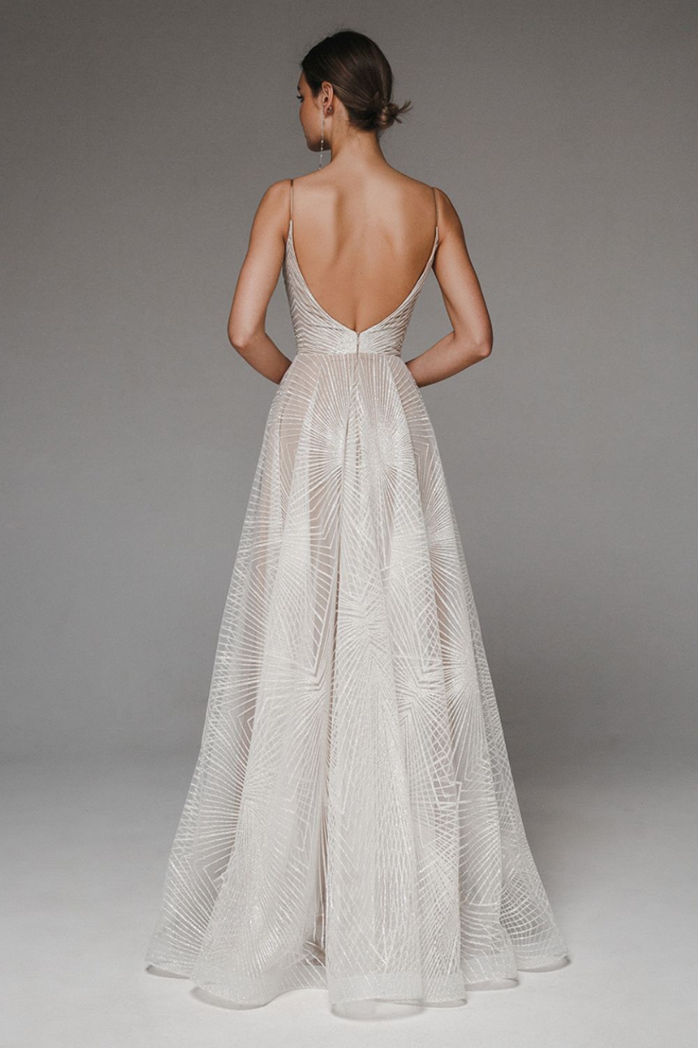 Janna - Timeless Sophistication