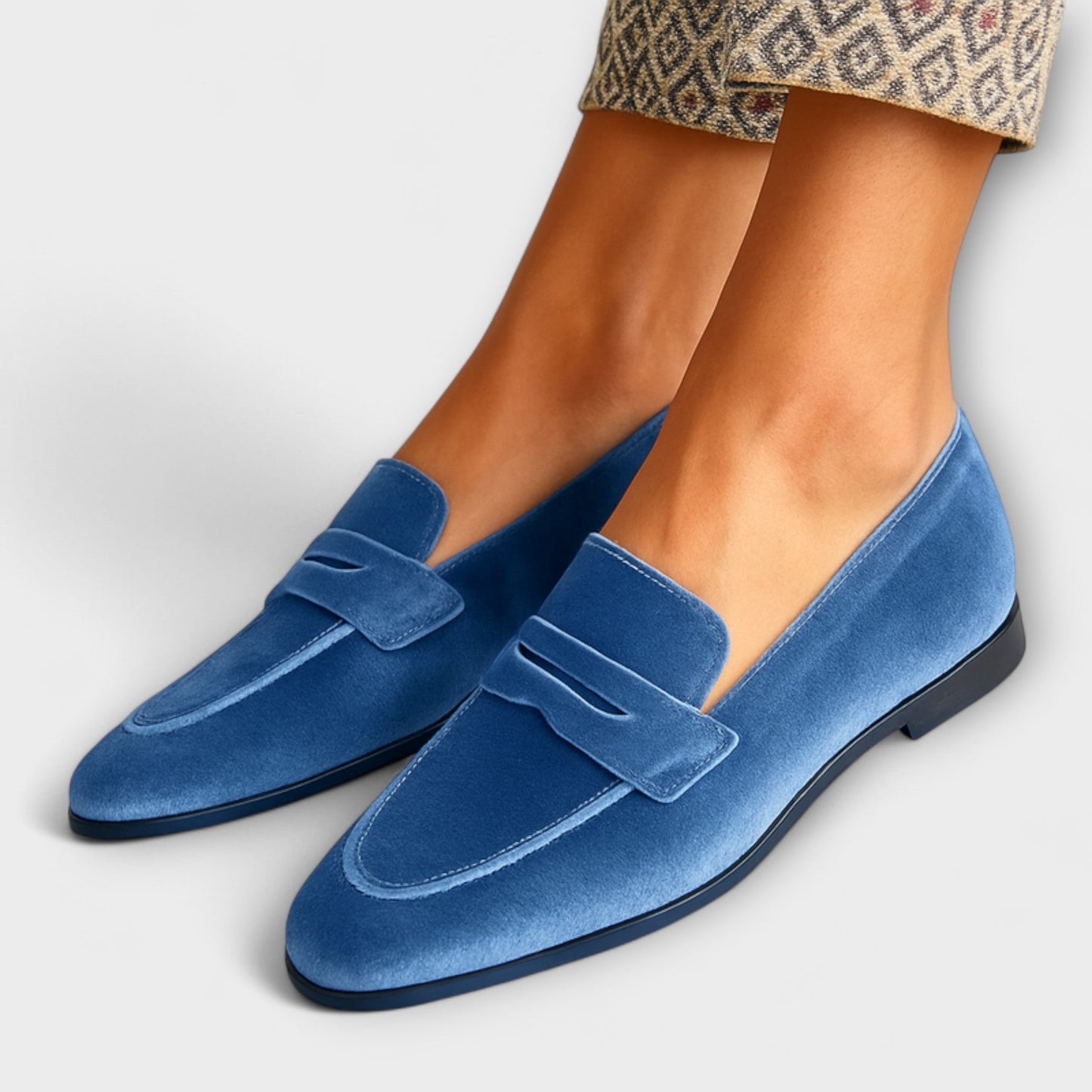 Lou - Luxurious Velvet Loafers