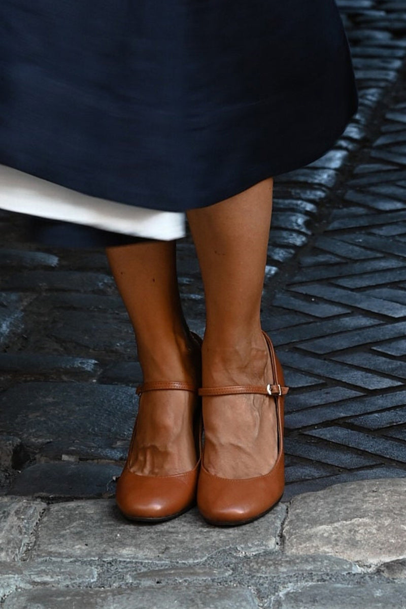 Bravina | Everyday Sandals with a Subtle Heel