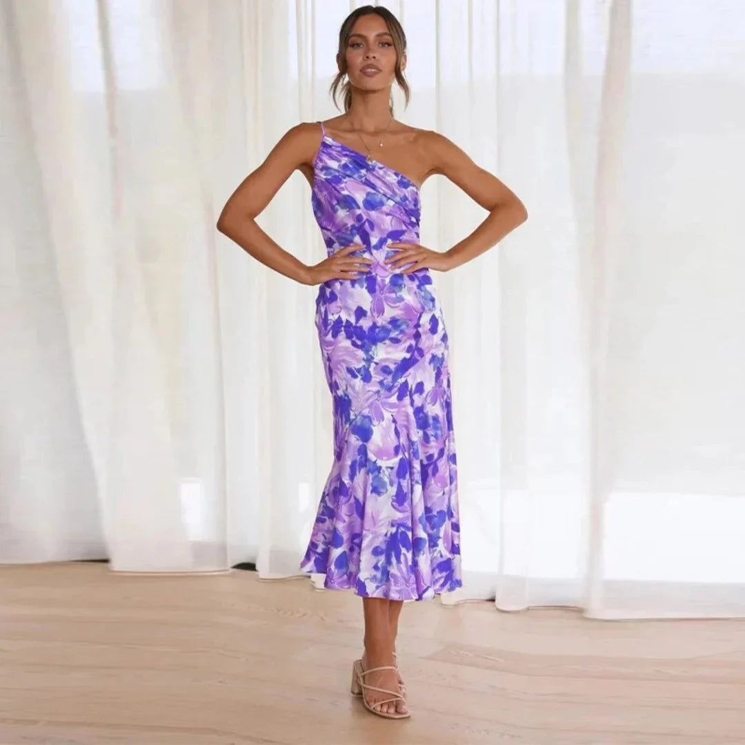 Liza - Elegant One-Shoulder Design