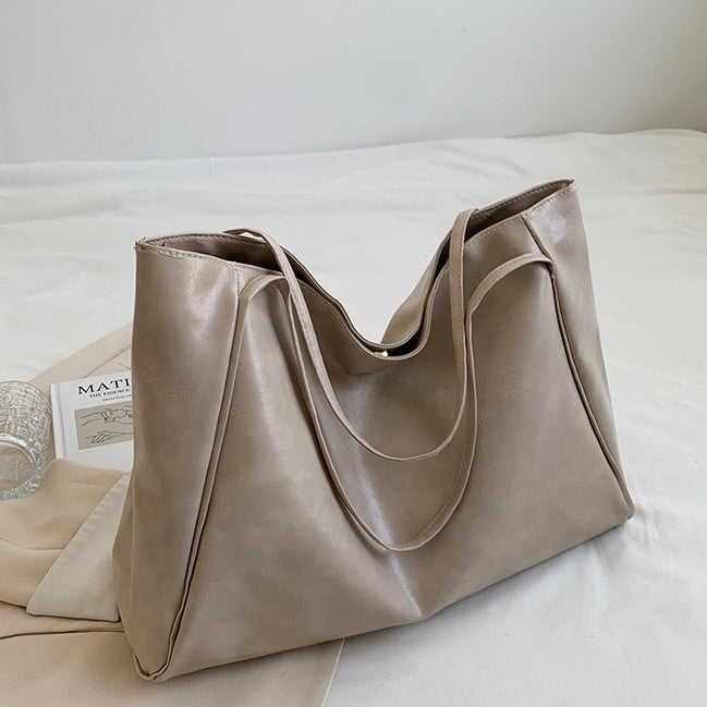 Amara - Vintage-Inspired Leather Handbag