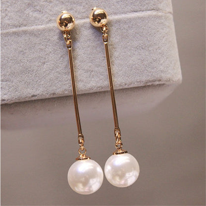 Elegant Dangling Earrings Featuring Exquisite Handcrafted Pearls