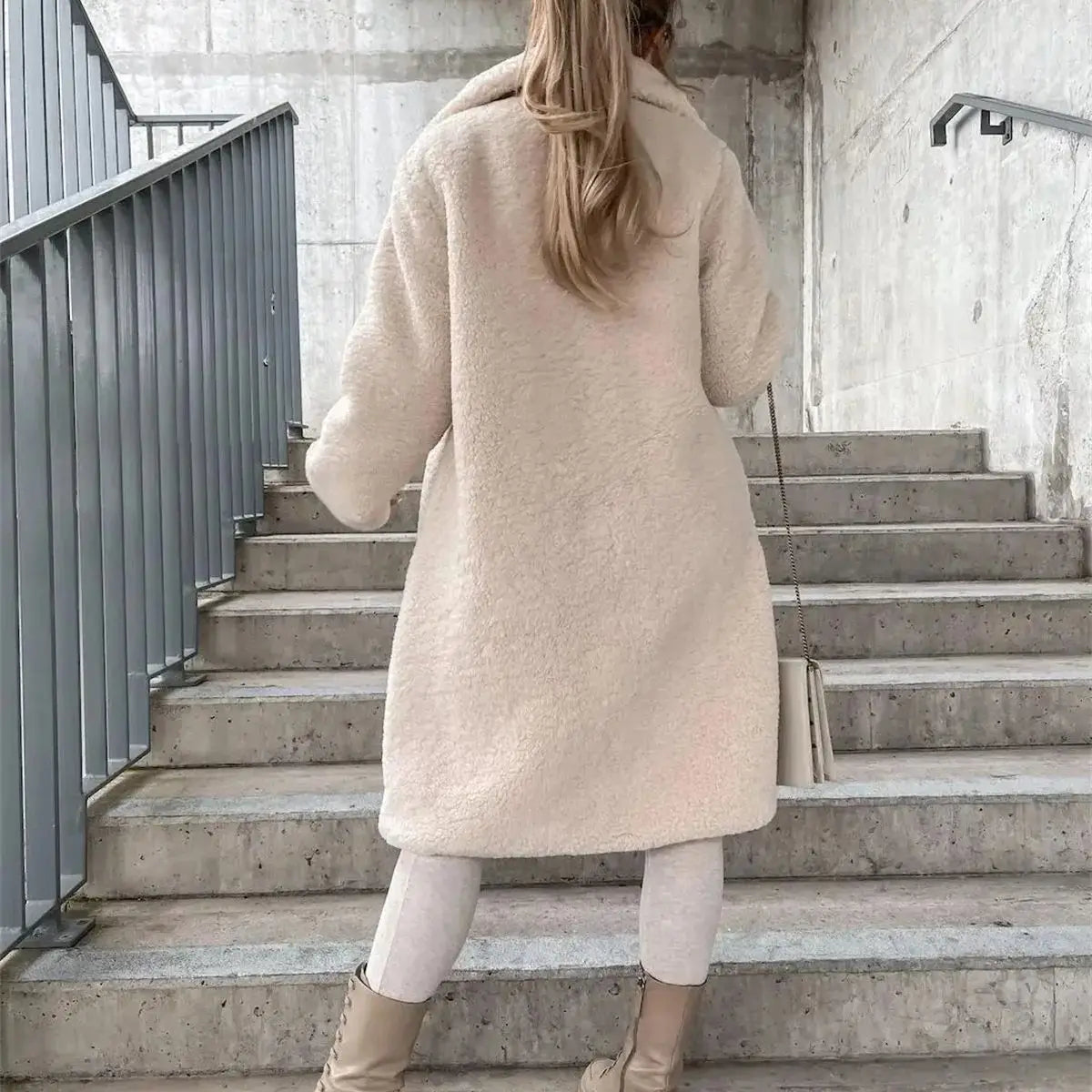 Ava™ - Cozy Teddy Coat for a Warm Embrace