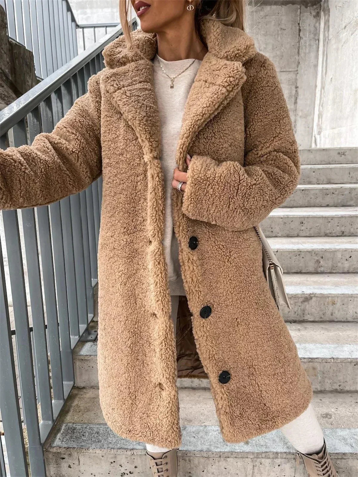 Ava™ - Cozy Teddy Coat for a Warm Embrace