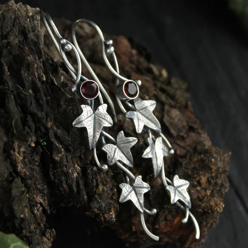 Retro Leaf-Inspired Elf Earrings