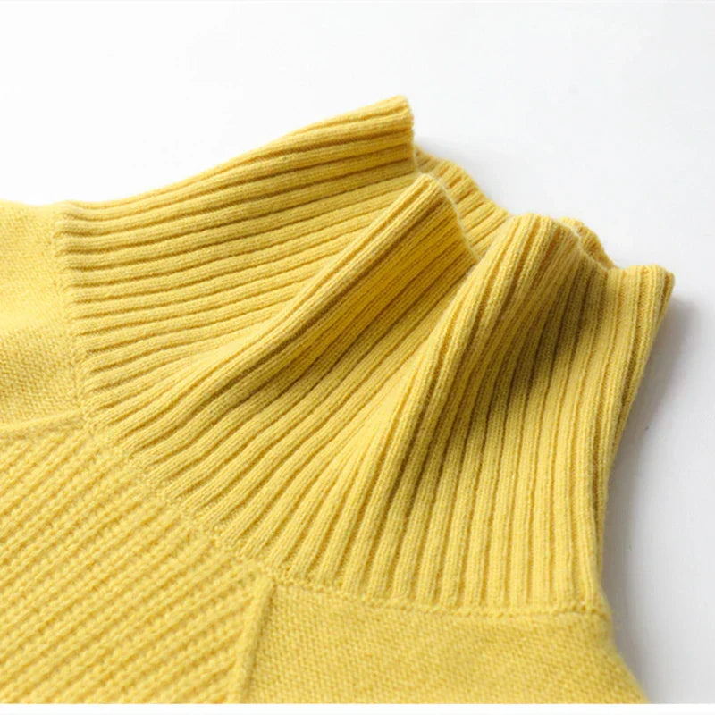 Aria™ - Textured Geometric Knit Pullover