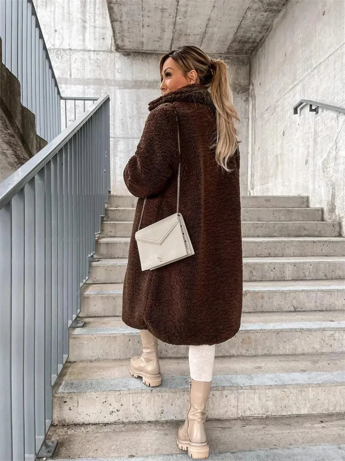 Ava™ - Cozy Teddy Coat for a Warm Embrace