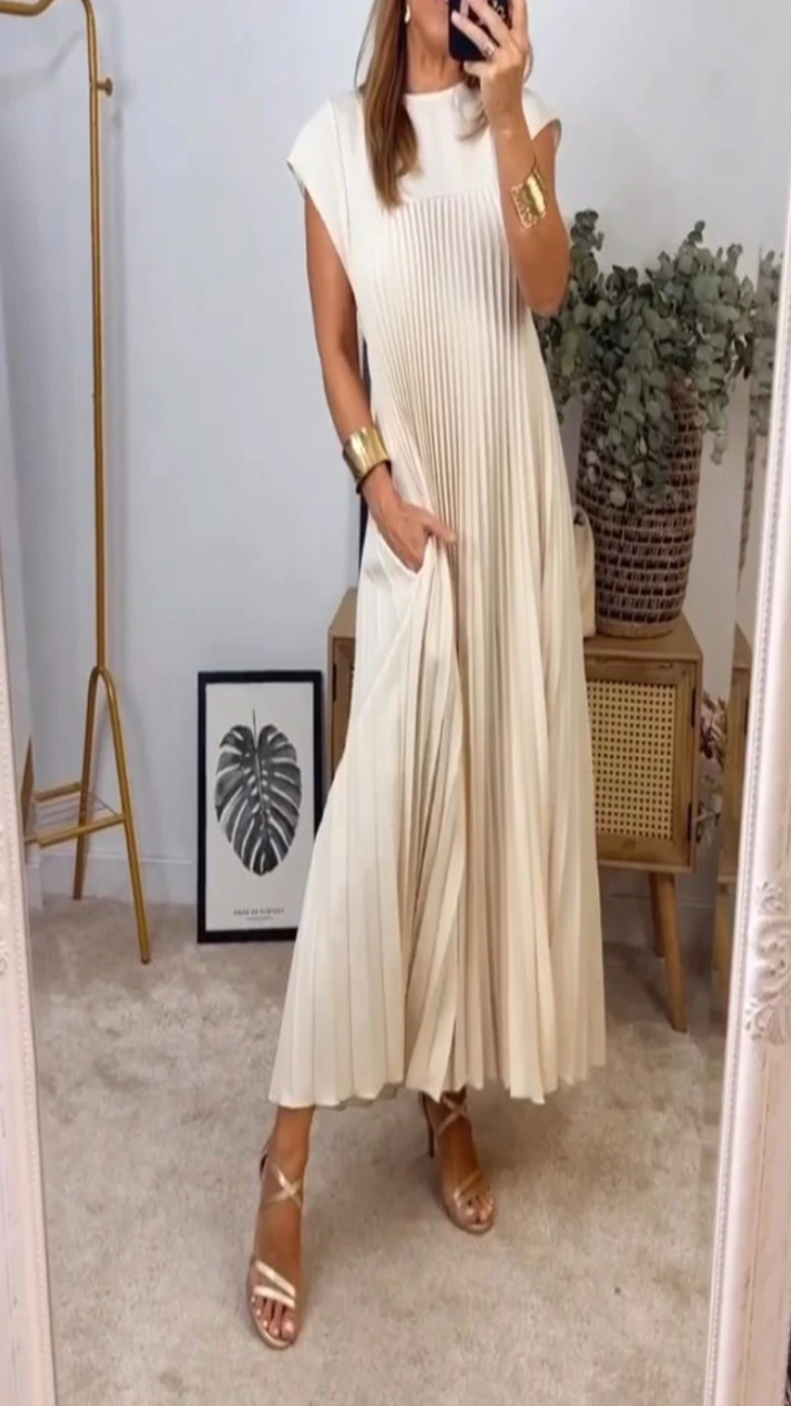 Valentina - Elegant Pleated Design