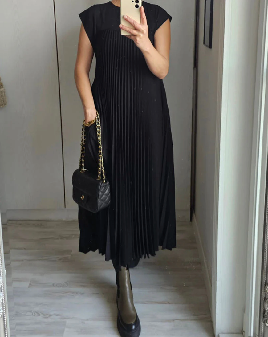 Valentina - Elegant Pleated Design