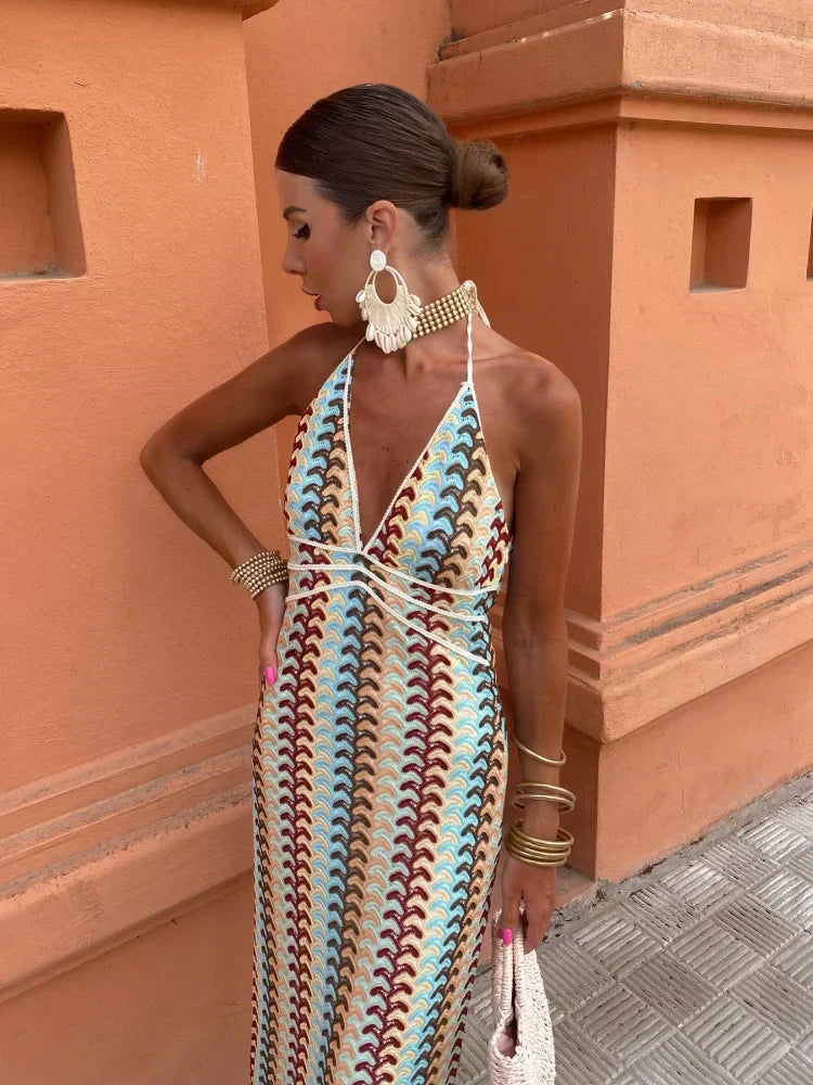 Gomez™ | Chic Backless Design