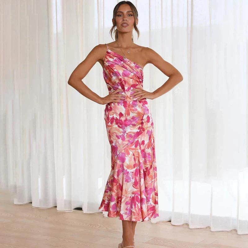 Liza - Elegant One-Shoulder Design