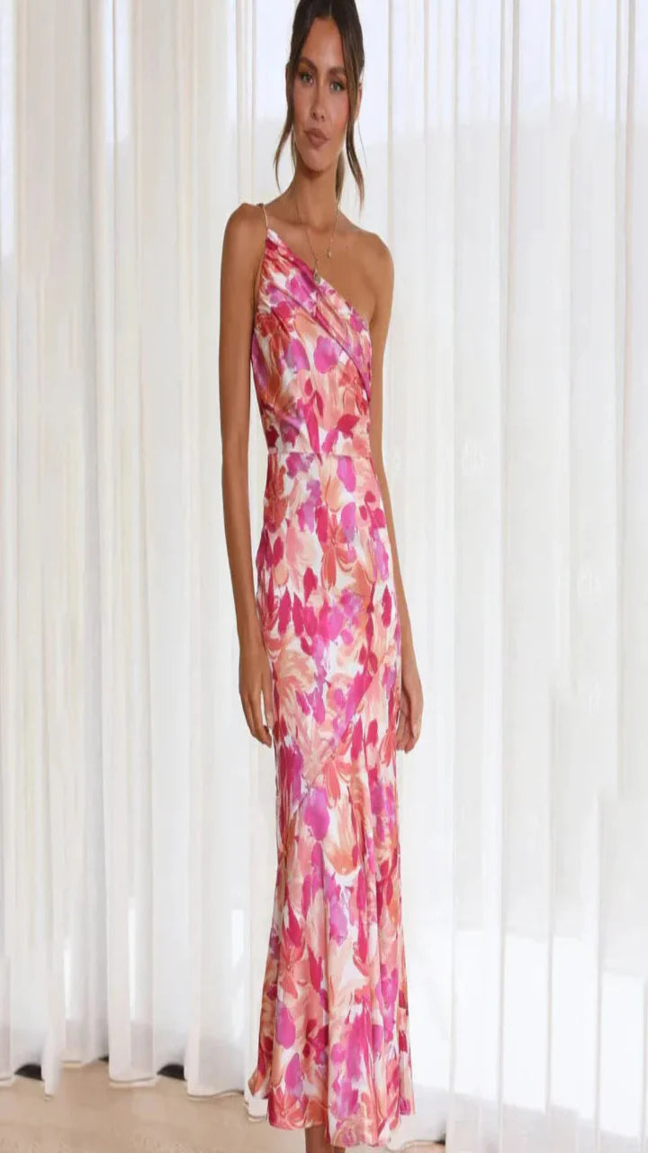 Liza - Elegant One-Shoulder Design