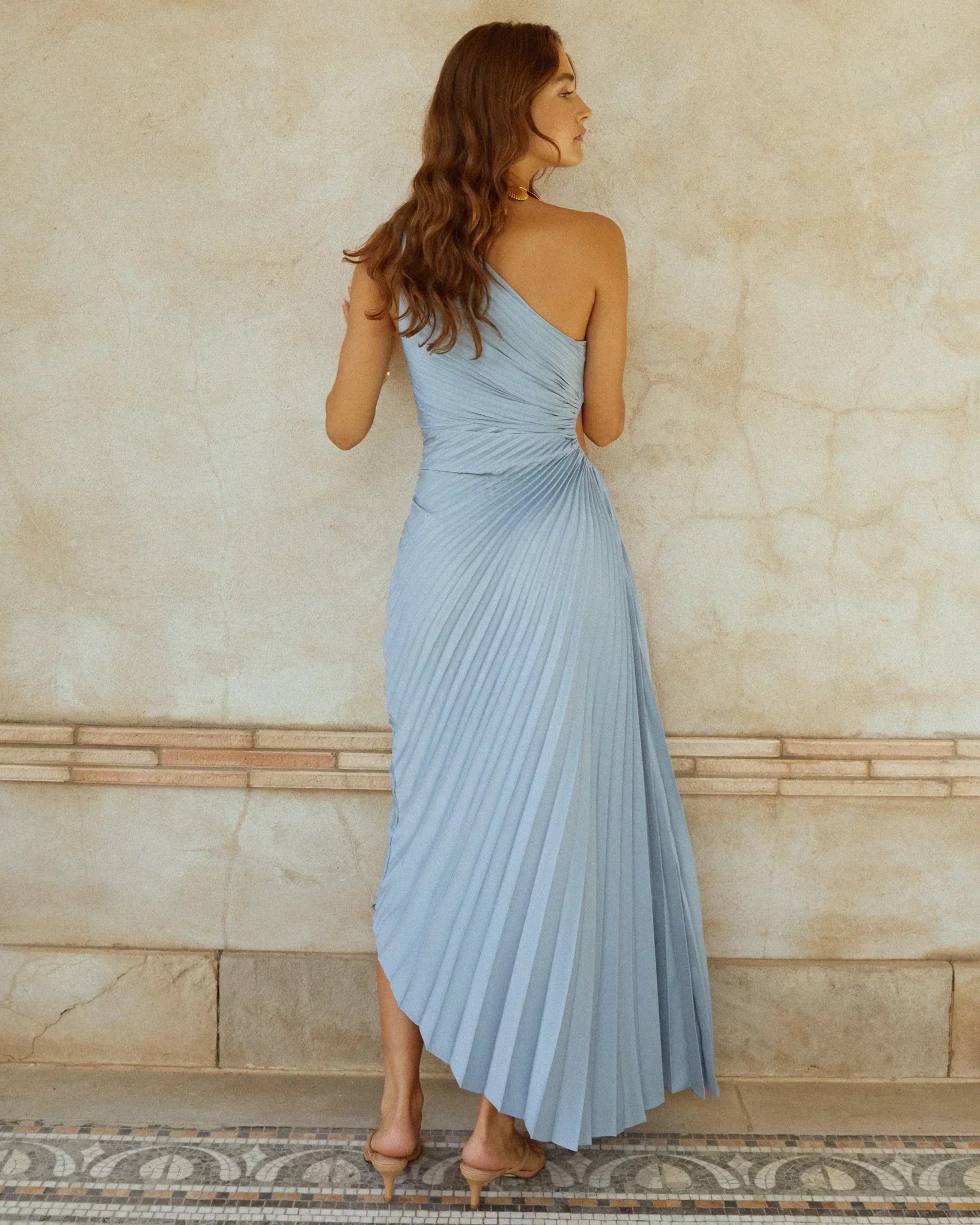 Ivana - Pleated Inspiration