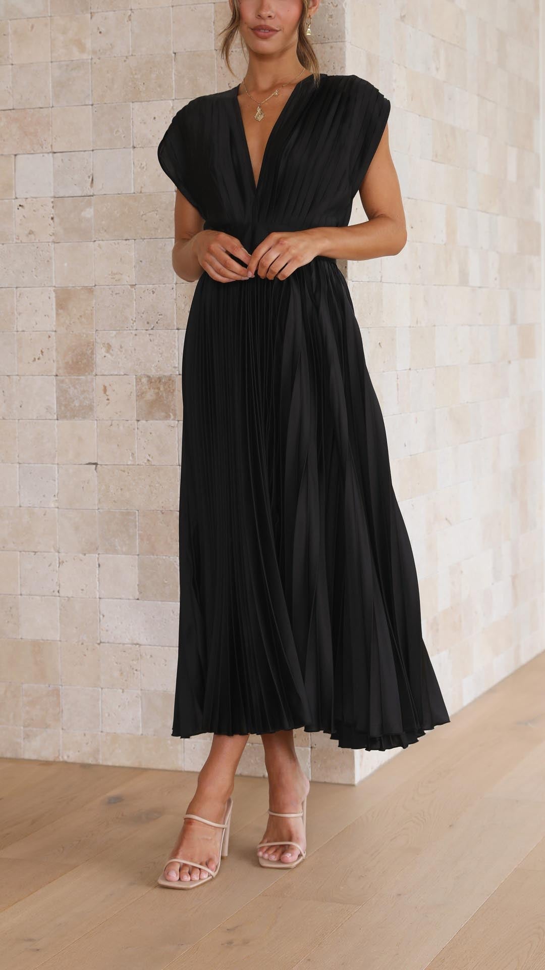 Lexi - Elegant Pleated Luxe Dress