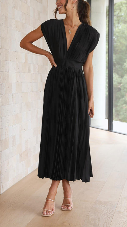 Lexi - Elegant Pleated Luxe Dress