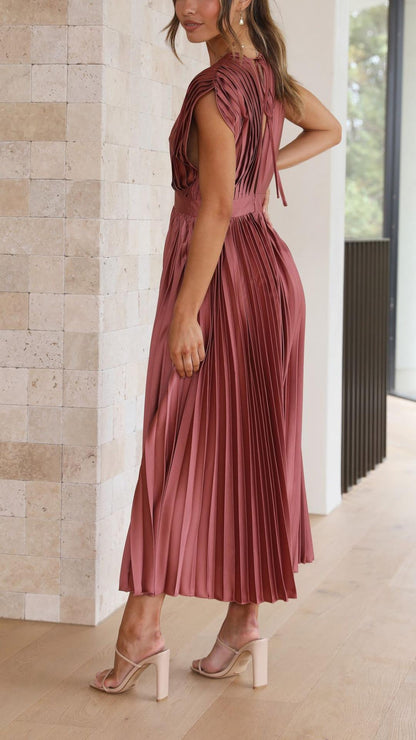 Lexi - Elegant Pleated Luxe Dress