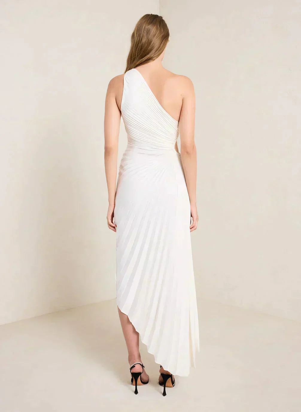 Ivana - Pleated Inspiration