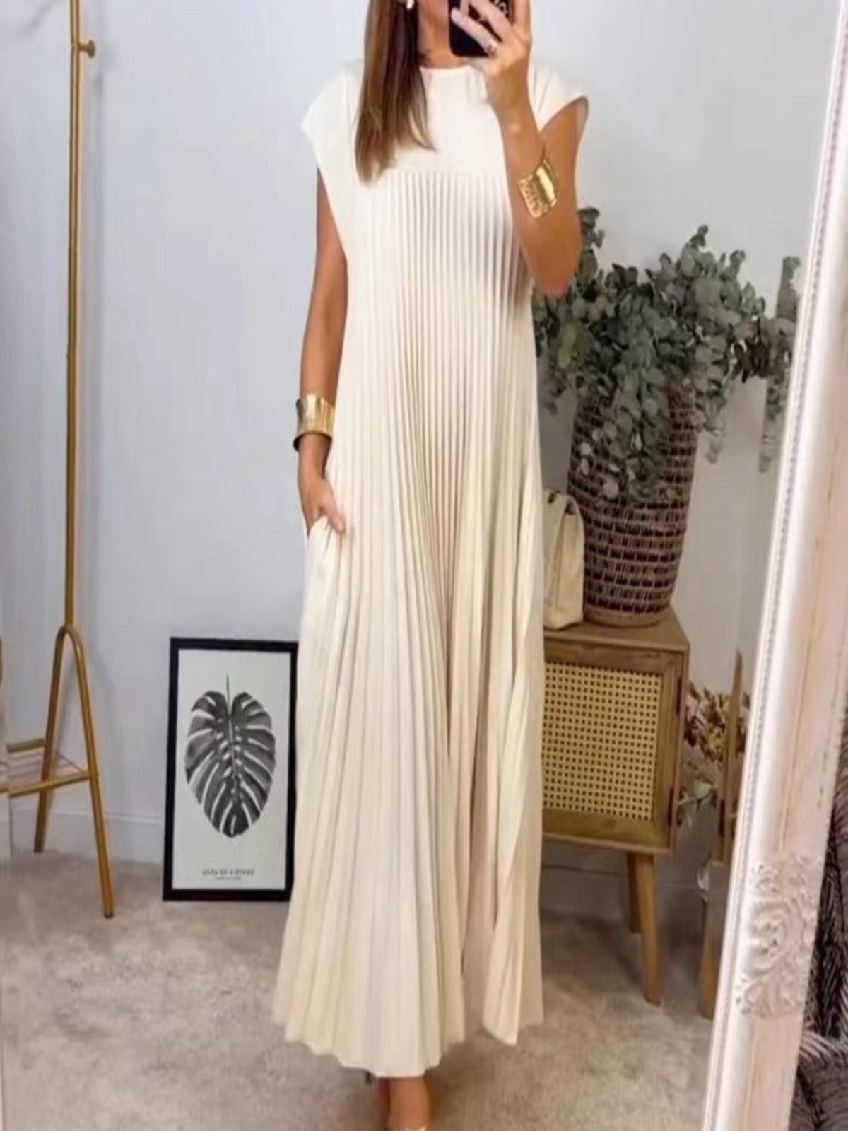 Elara™ - Flowing Pleated Maxi Dress