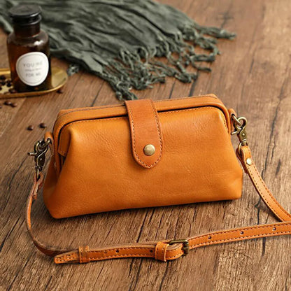 Ivy - Compact Leather Crossbody Bag