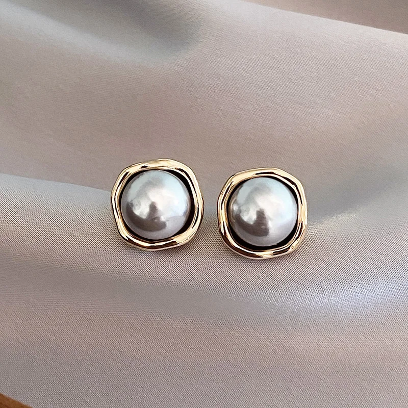 Chic Black Pearl Drop Earrings