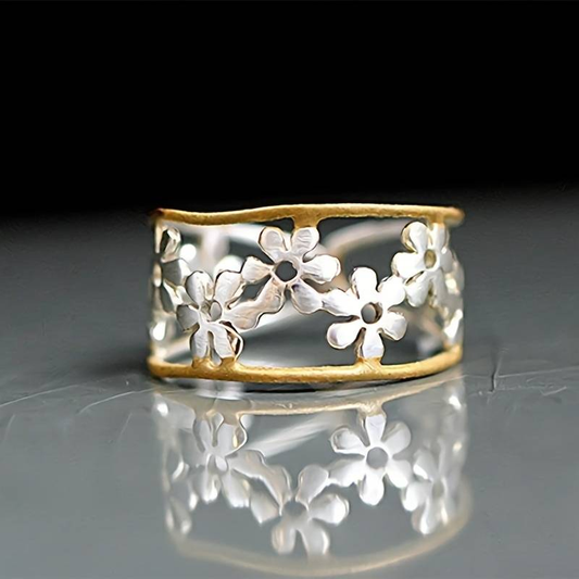 Unique Hollow Daisy Ring