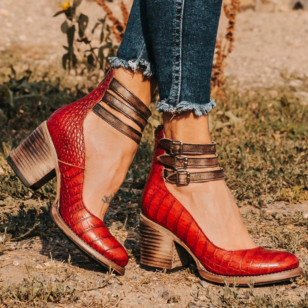 Ginevra™ | Chunky Heeled Multi-Strap Sandals