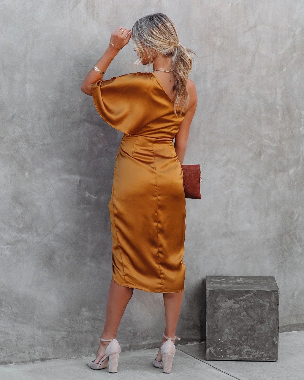 Mae - Elegant Satin Silk