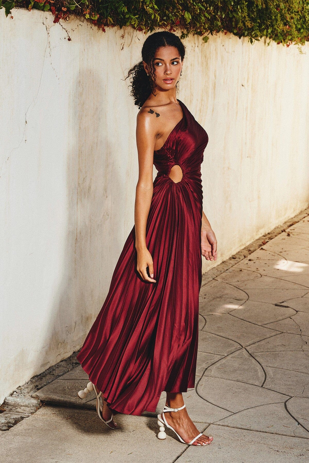 Ivana - Pleated Inspiration