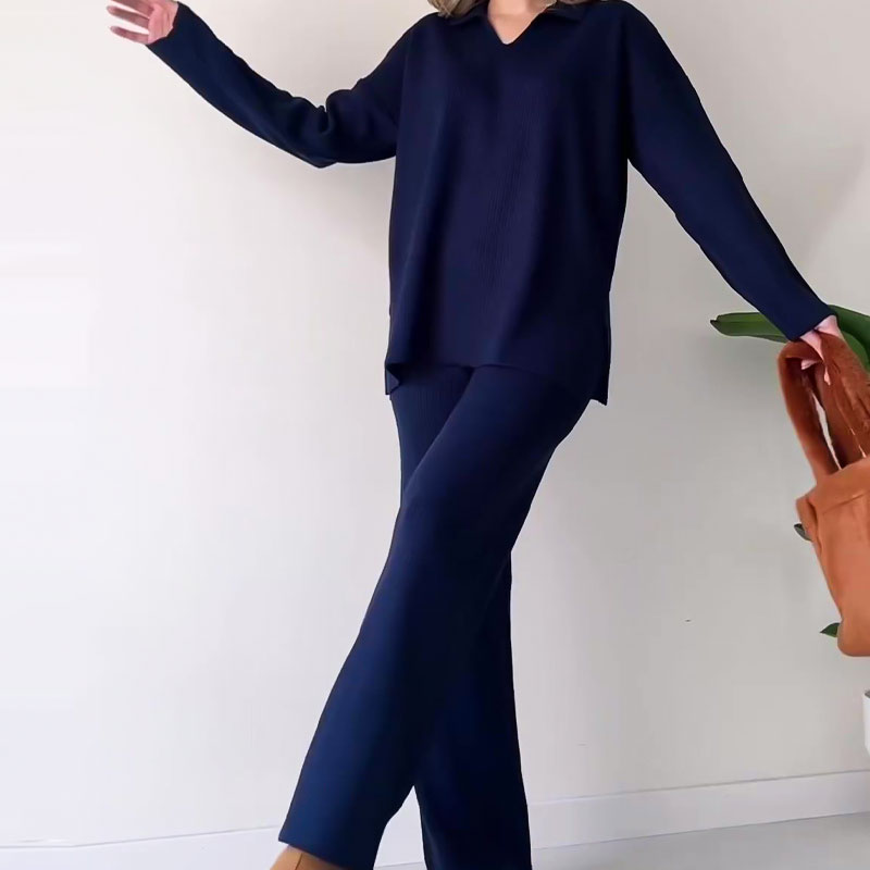Mia | Casual V-Neck Two-Piece Set with Side Slit