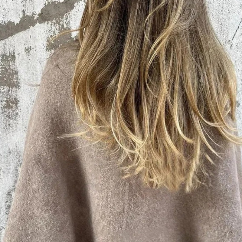 Elise™ | Stylish Short Coat with Flare Sleeves