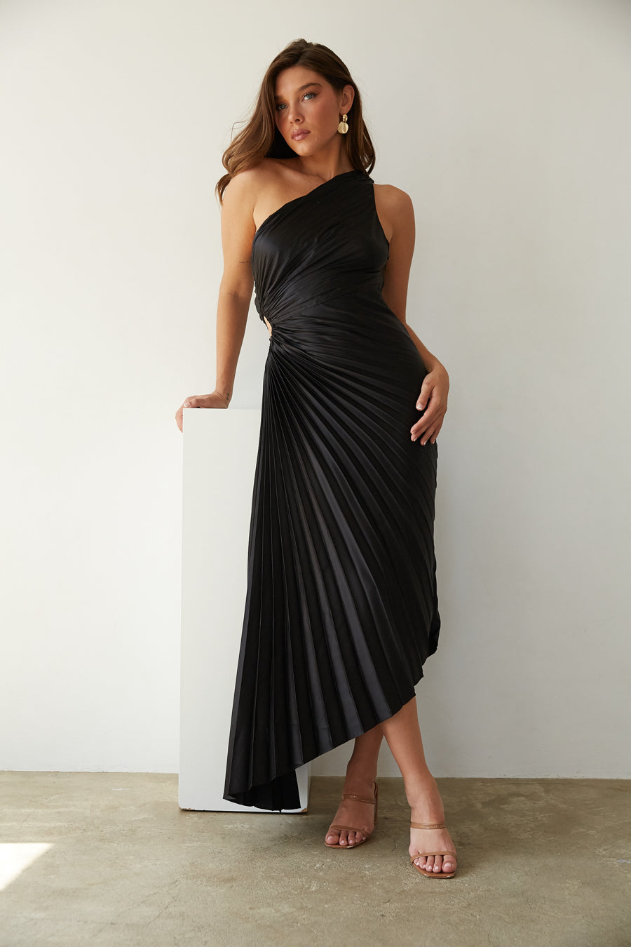 Ivana - Pleated Inspiration
